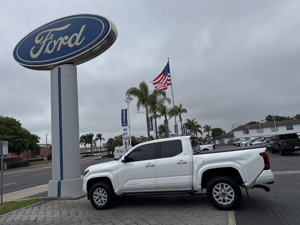 2025 Toyota Tacoma SR5