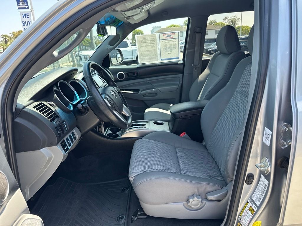 2015 Toyota Tacoma Base V6