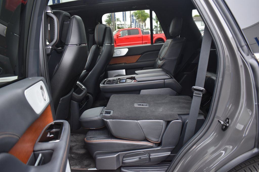 2024 Lincoln Navigator Black Label
