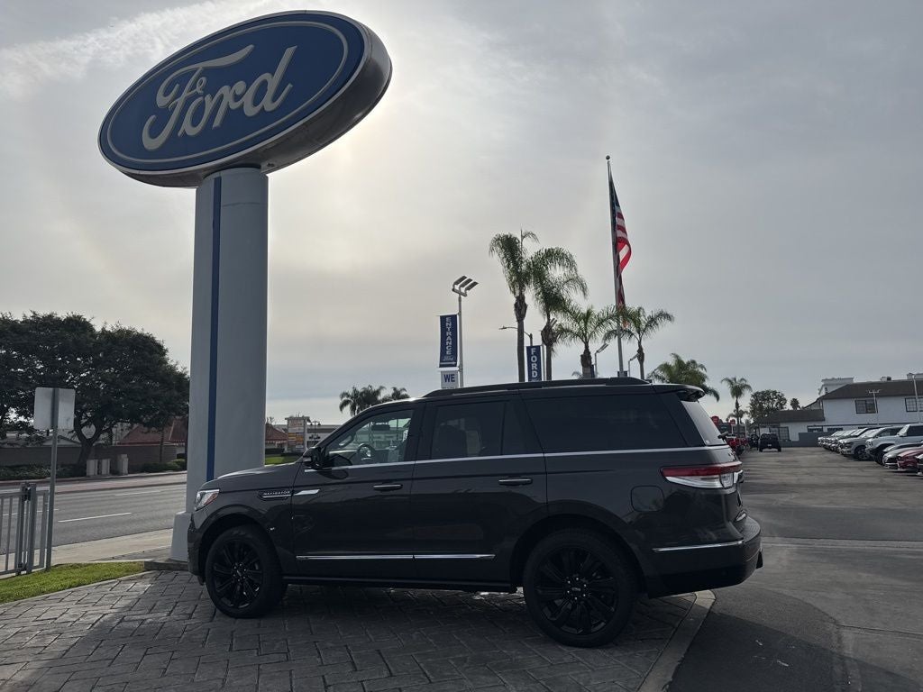 2024 Lincoln Navigator Black Label