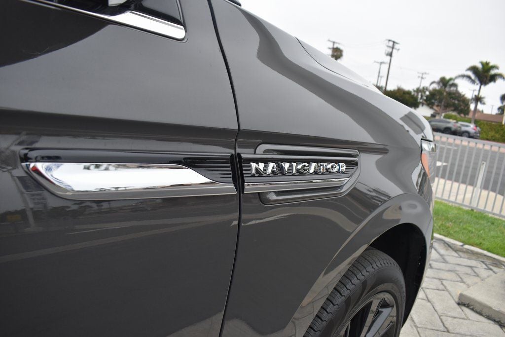 2024 Lincoln Navigator Black Label