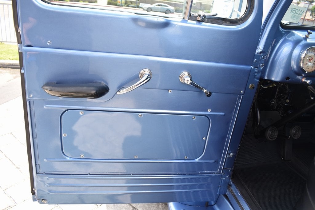 1951 Ford F-100 Base