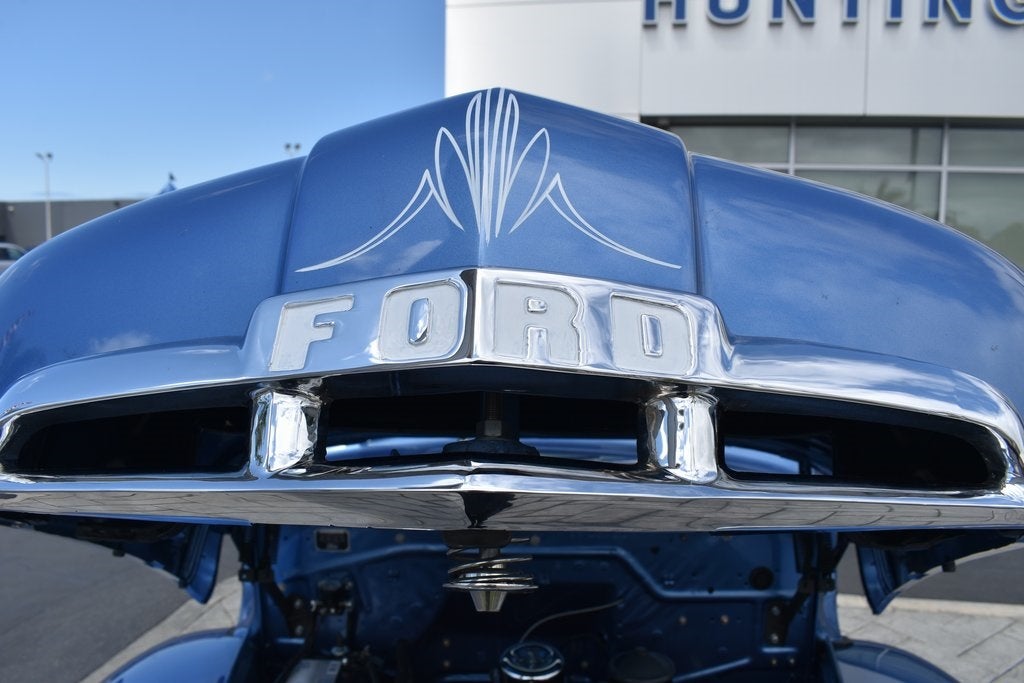 1951 Ford F-100 Base