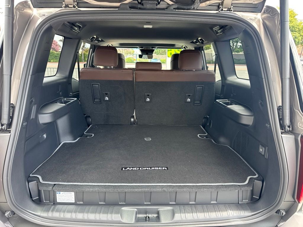 2026 Toyota Land Cruiser Base