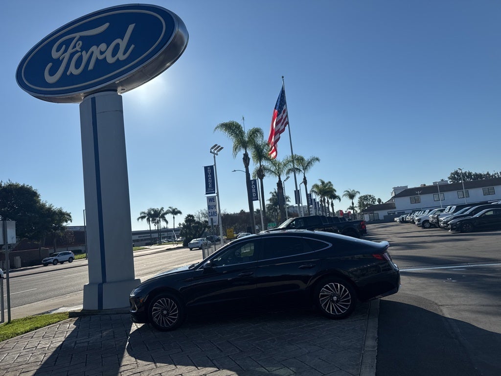 2023 Hyundai Sonata Hybrid Limited