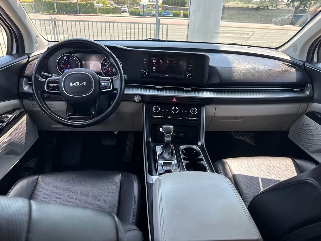 2023 Kia Carnival LX Seat Package