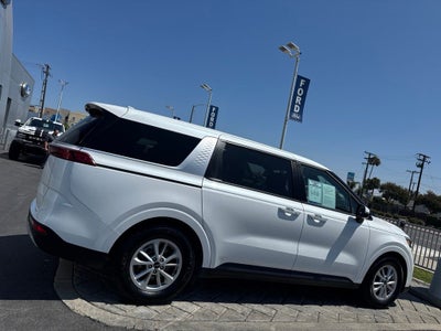 2023 Kia Carnival LX Seat Package