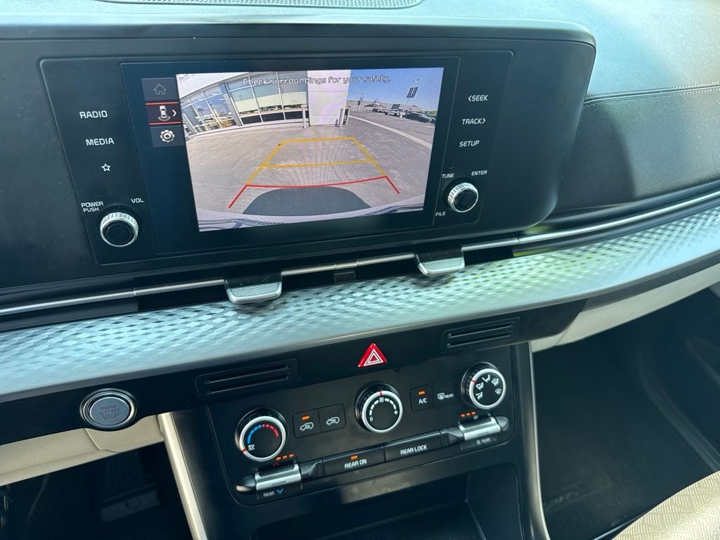 2023 Kia Carnival LX Seat Package