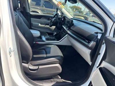 2023 Kia Carnival LX Seat Package