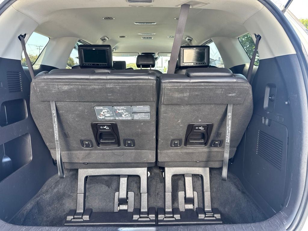 2023 Kia Carnival LX Seat Package