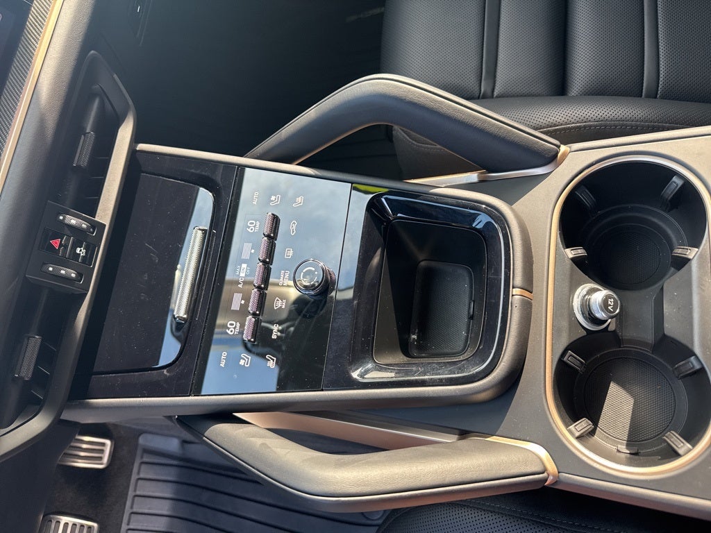 2024 Porsche Cayenne Coupe Turbo GT