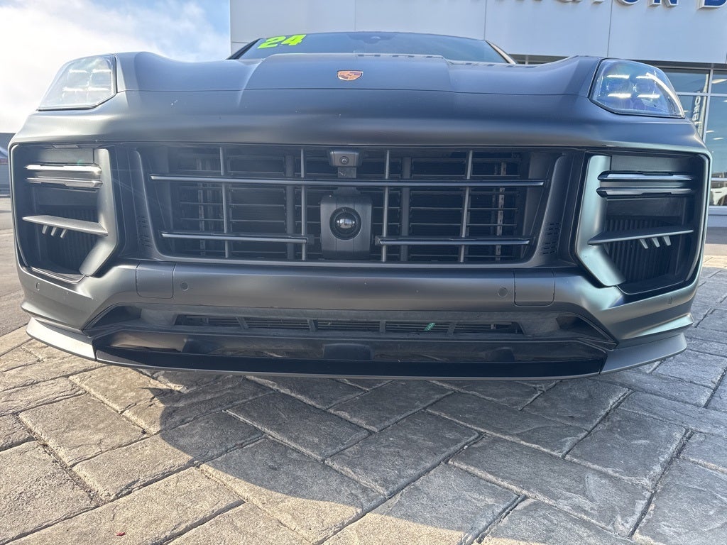 2024 Porsche Cayenne Coupe Turbo GT
