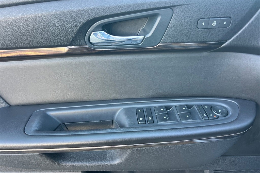 2016 GMC Acadia Denali