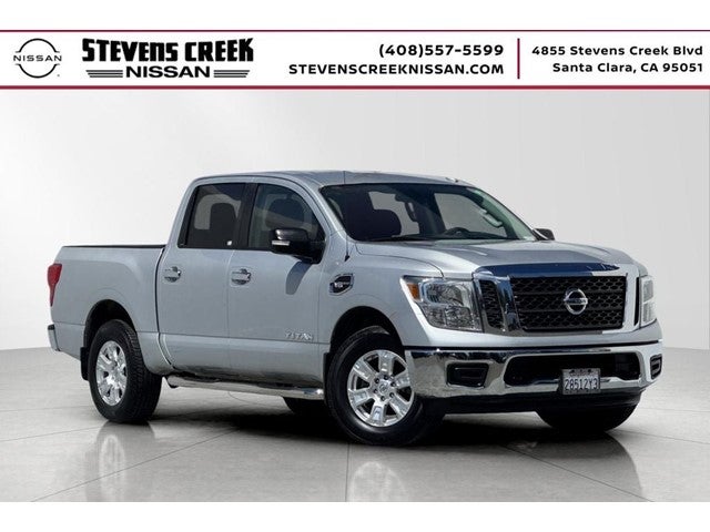 2017 Nissan Titan SV