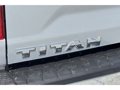 2017 Nissan Titan SV