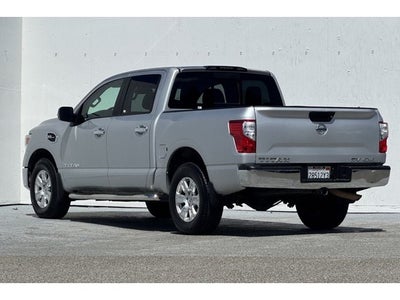 2017 Nissan Titan SV