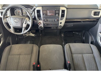 2017 Nissan Titan SV