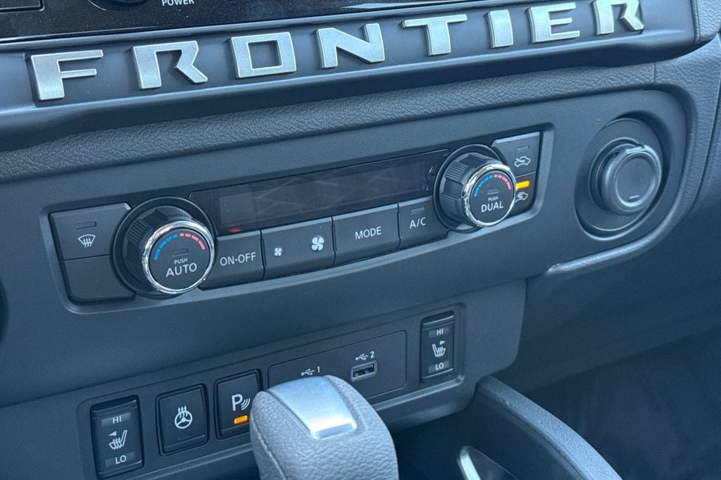 2026 Nissan Frontier Crew Cab SV
