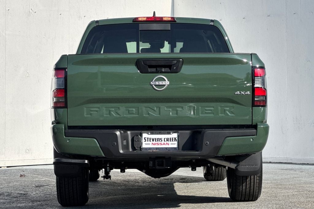 2026 Nissan Frontier Crew Cab SV