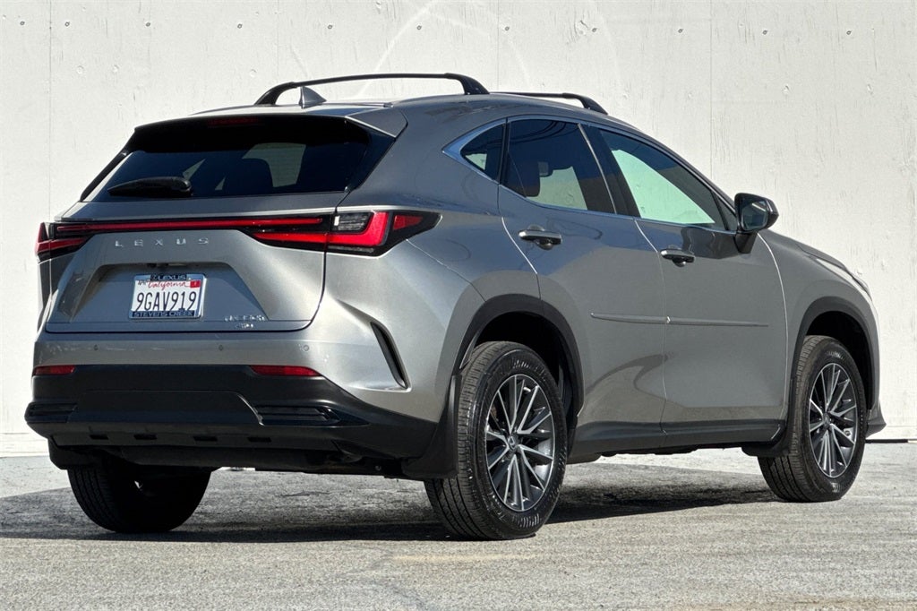 2023 Lexus NX 350h Premium
