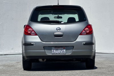 2009 Nissan Versa 1.8 S