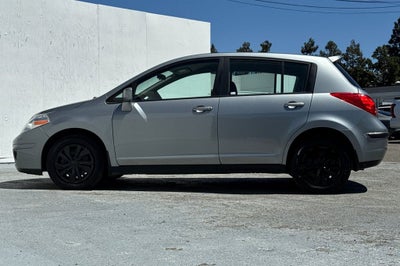 2009 Nissan Versa 1.8 S
