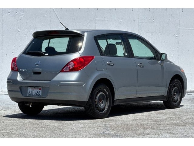 2009 Nissan Versa 1.8 S