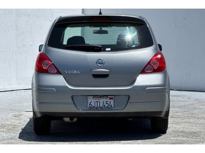 2009 Nissan Versa 1.8 S