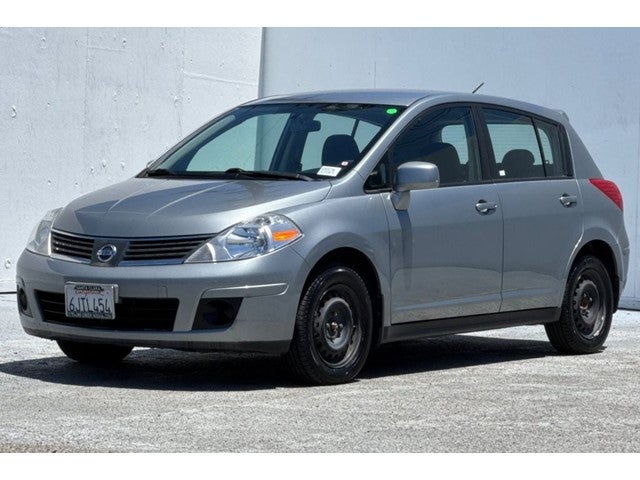 2009 Nissan Versa 1.8 S