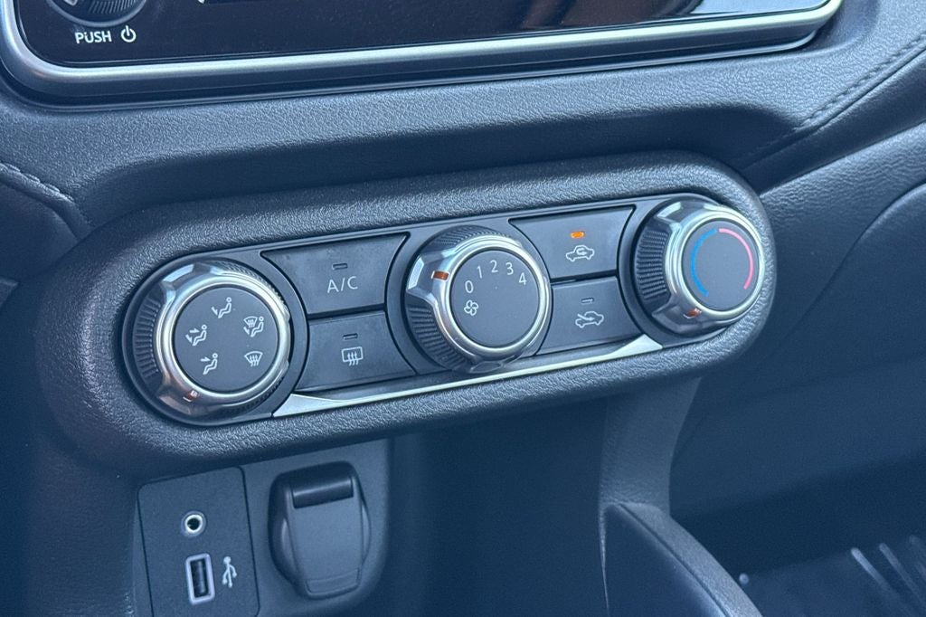2024 Nissan Versa 1.6 S
