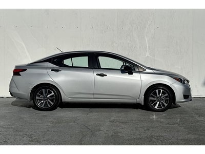 2024 Nissan Versa 1.6 S