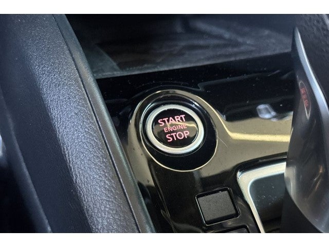 2023 Nissan Versa 1.6 SR