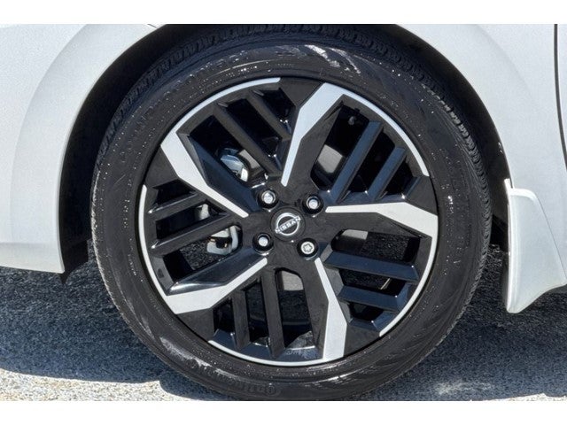 2023 Nissan Versa 1.6 SR