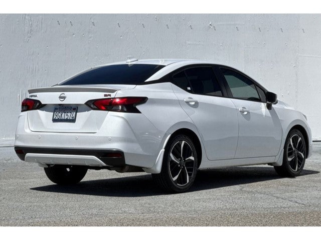 2023 Nissan Versa 1.6 SR