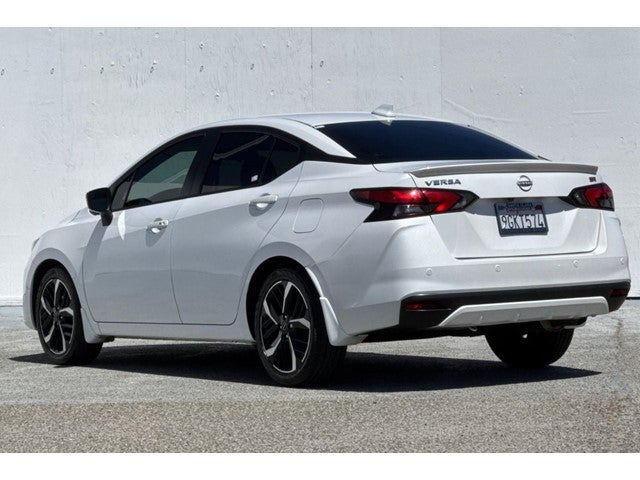 2023 Nissan Versa 1.6 SR