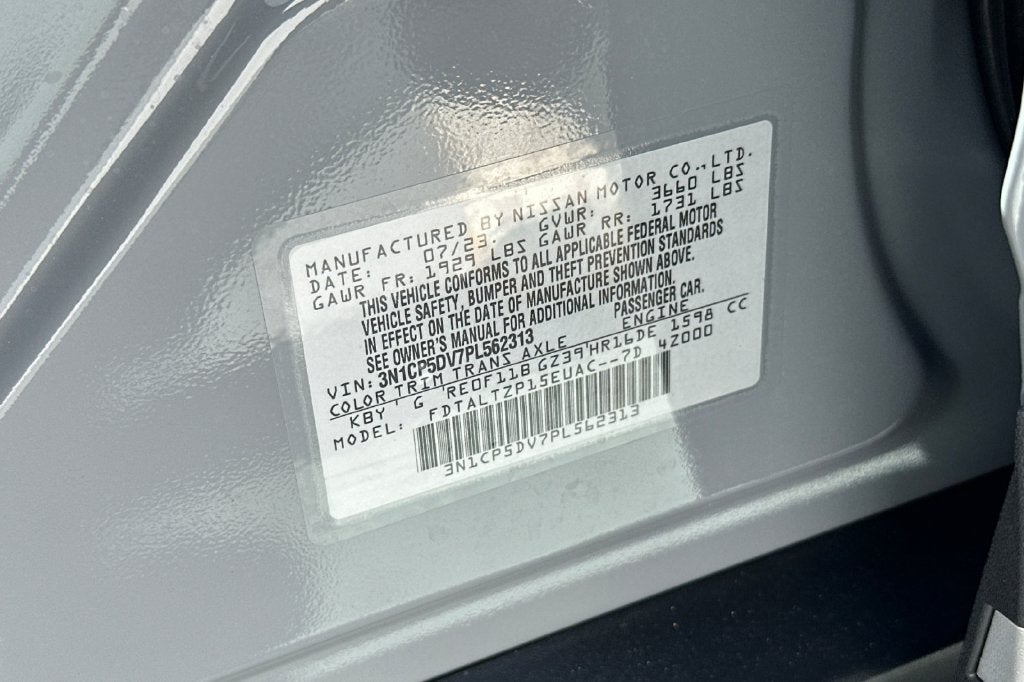 2023 Nissan Kicks SR