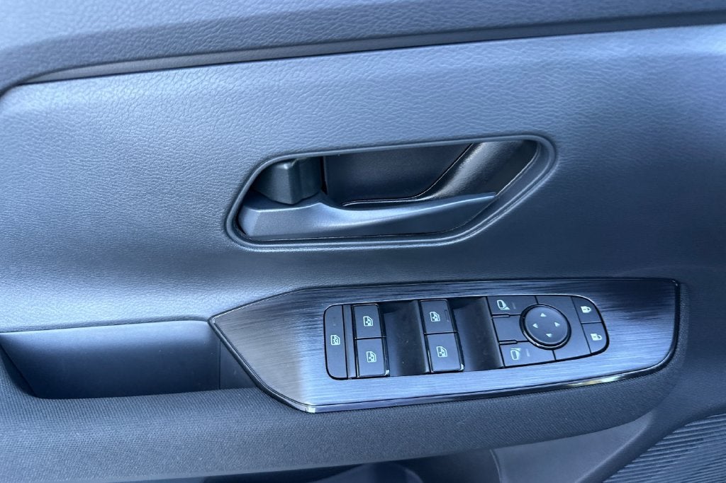 2027 Nissan Kicks S