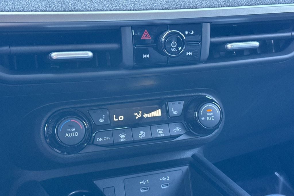 2027 Nissan Kicks SV