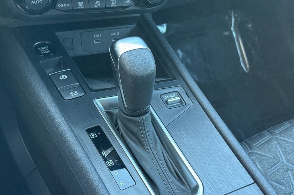2027 Nissan Kicks SV