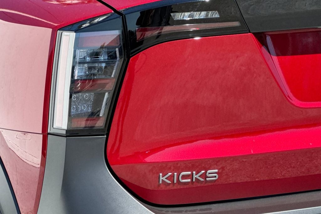 2027 Nissan Kicks SV