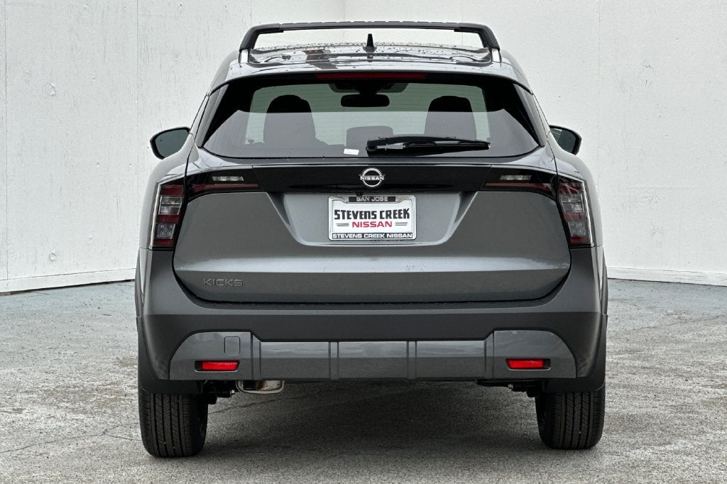 2027 Nissan Kicks SV