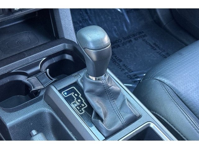 2022 Toyota Tacoma TRD Off-Road V6