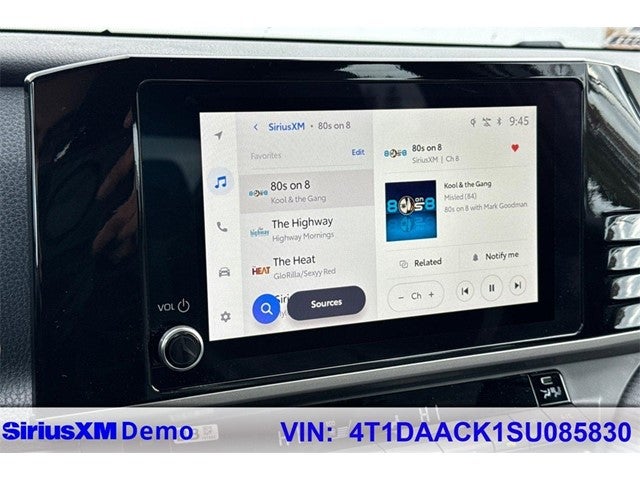 2025 Toyota Camry SE