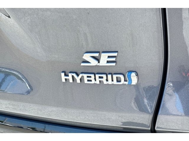 2022 Toyota RAV4 Hybrid SE
