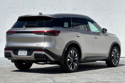 2025 INFINITI QX60 LUXE