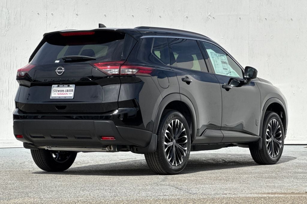 2026 Nissan Rogue Dark Armor™