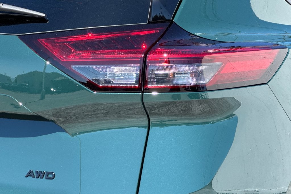 2026 Nissan Rogue Dark Armor™