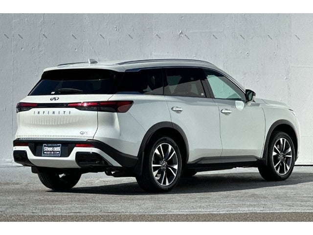 2023 INFINITI QX60 LUXE FWD