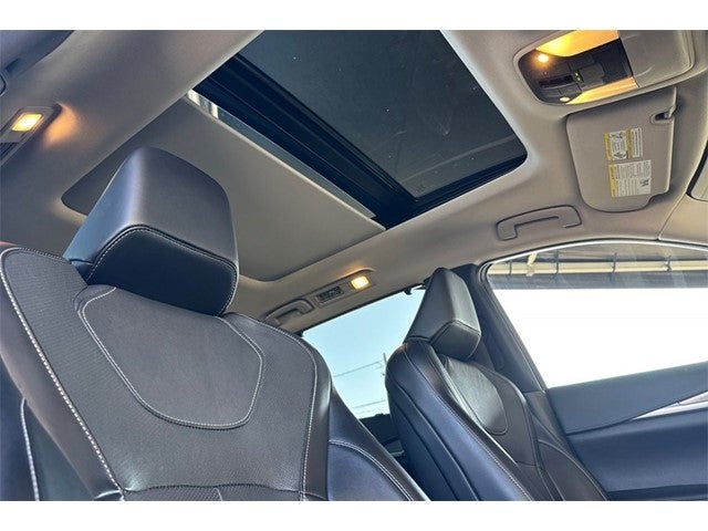 2023 INFINITI QX60 LUXE AWD