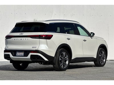 2023 INFINITI QX60 LUXE AWD